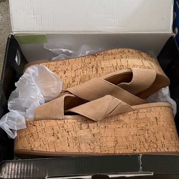 J.Crew Sandstone Cork Wedges new in box women’s size 8 - Picture 3 of 8